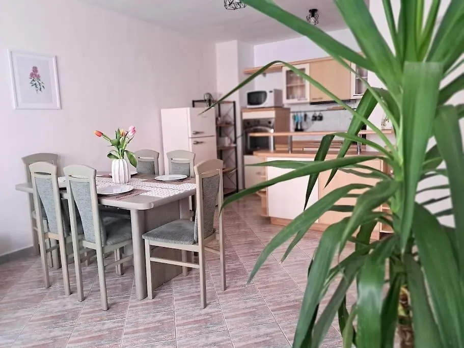 Apartamento Уютен Дом На 15 Минути От Плажа Varna